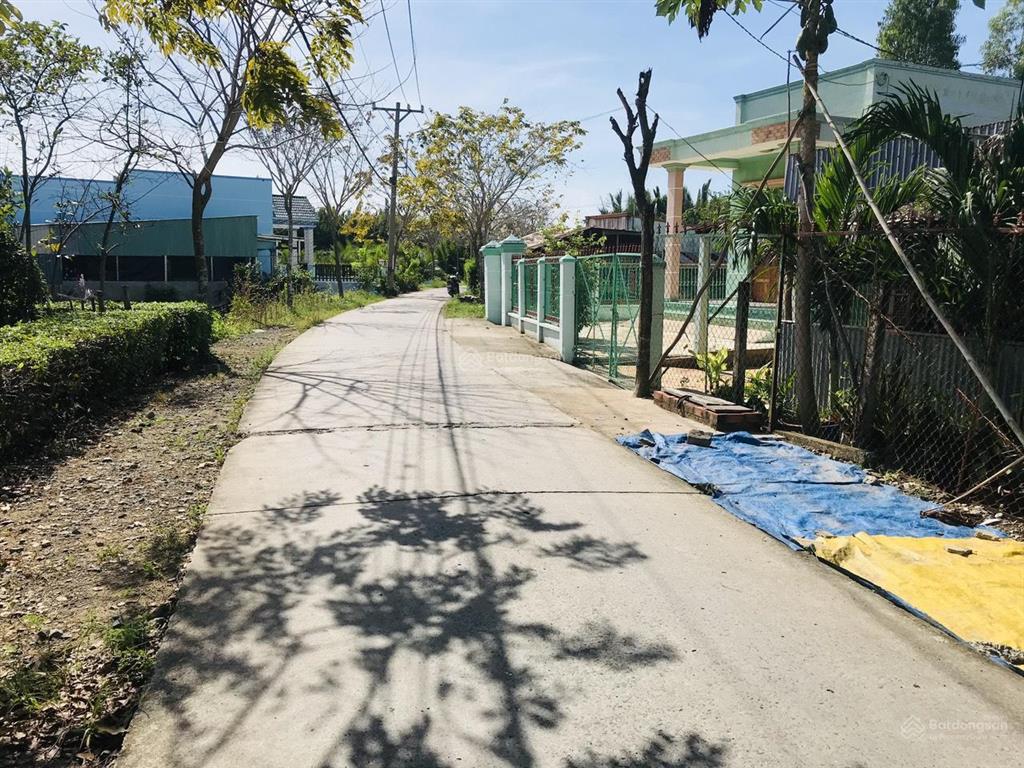 4,3tr/m2 1228,6m2 có 300m2 thổ cư, có nhà hoàn công. mặt tiền đường xe hơi, nhà bè