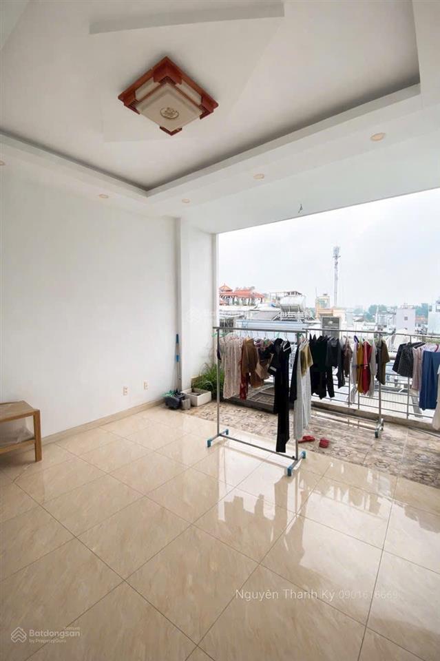 Bán chdv 4 tấm  quận 7  sát bên phú mỹ hưng  xe hơi đậu cửa  khai thác 25tr/tháng