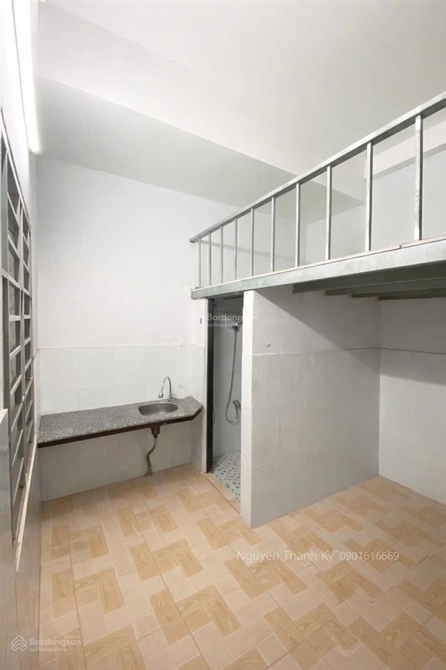 Bán chdv 4 tấm  quận 7  sát bên phú mỹ hưng  xe hơi đậu cửa  khai thác 25tr/tháng