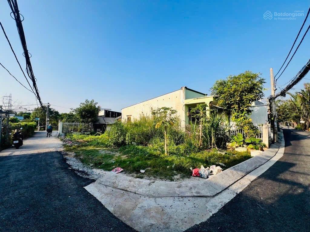 Giảm sâu còn  2tỷ990  đất lô góc 139,7m2 xe hơi tới nơi lê văn lương, nhà bè