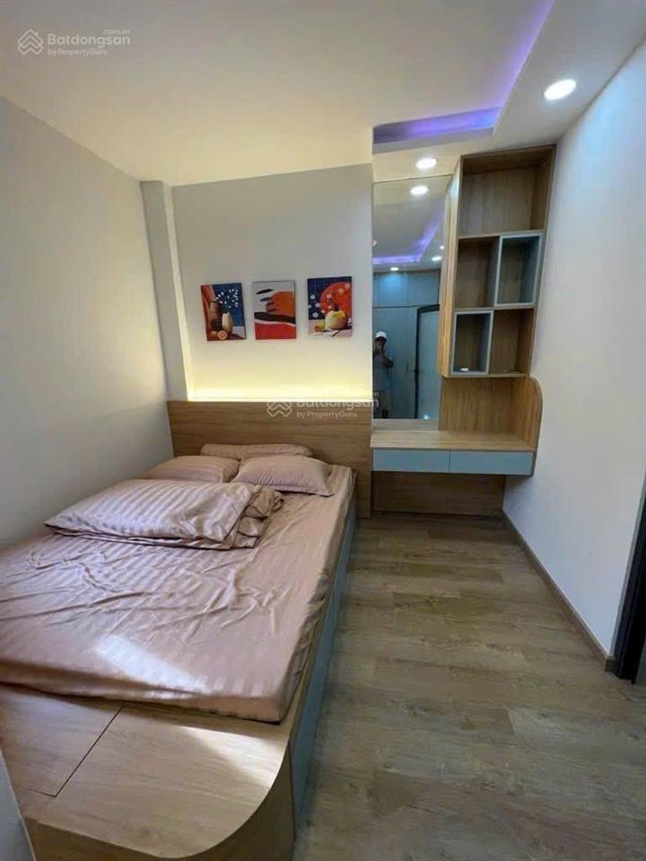 Quận 7  nhà 3.5 tỷ  sổ riêng  2 tầng hoàn công đủ
