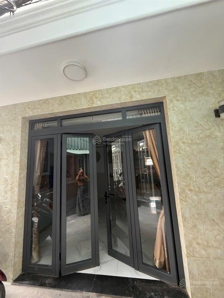 Quận 7  nhà 3.5 tỷ  sổ riêng  2 tầng hoàn công đủ