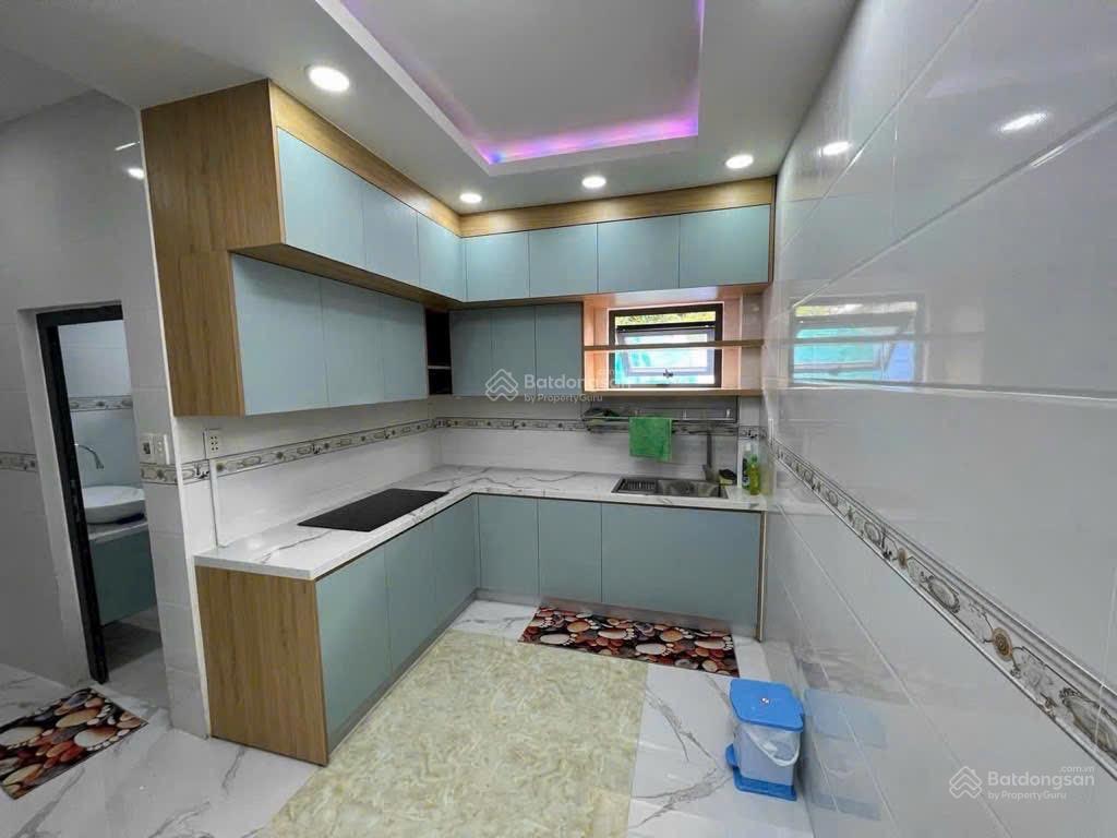 Quận 7  nhà 3.5 tỷ  sổ riêng  2 tầng hoàn công đủ