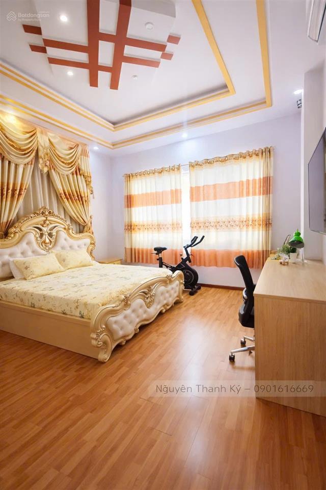 Chủ thiện chí bán giảm 200tr  giá mới 7tỷ580  bán nhà 4 tấm 95,7m2  1979