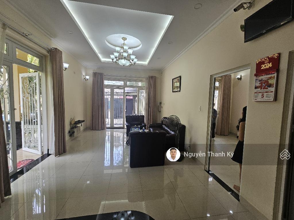 Biệt thự góc 2 mặt tiền trung tâm nhà bè chỉ 67tr/m  dt 625m full thổ cư, ngang 25m lô góc