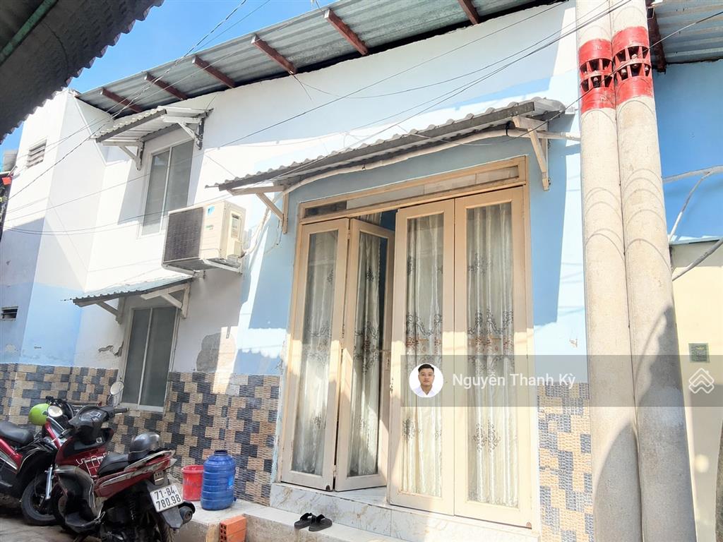 Hiếm nhà nhỏ sổ hồng riêng 2 tầng ở ngay nguyễn bình nhơn đức chỉ 1.9 tỷ