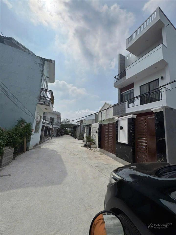 Đất full thổ cư ngang 7m nhà bè 169m  hẻm xe hơi  xây dựng tự do  gần 3 trường đh