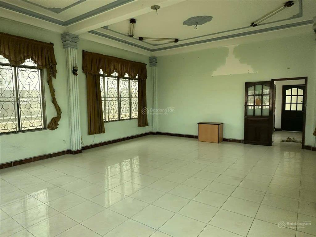 Cho thuê nhà 3 tầng mặt tiền tạ quang bửu, quận 8 giá 45tr/tháng