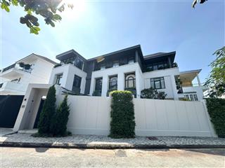 Bán gấp biệt thự sân vườn góc 2 mặt tiền 380m2 chỉ 90 tỷ khu vip nguyễn văn hưởng thảo điền quận 2