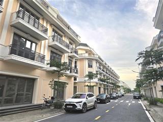 Shophouse 4 tầng có sổ chỉ nhỉnh 5 tỷ  cho thuê tới 300 triệu /năm. chào đón cư dân 9 tòa chung cư