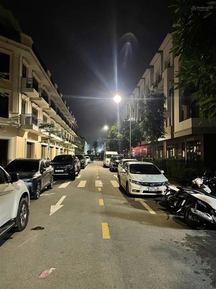 Bán shophouse 4 tầng vị trí đẹp vsip bắc ninh từ sơn giá chỉ 7,1 tỷ