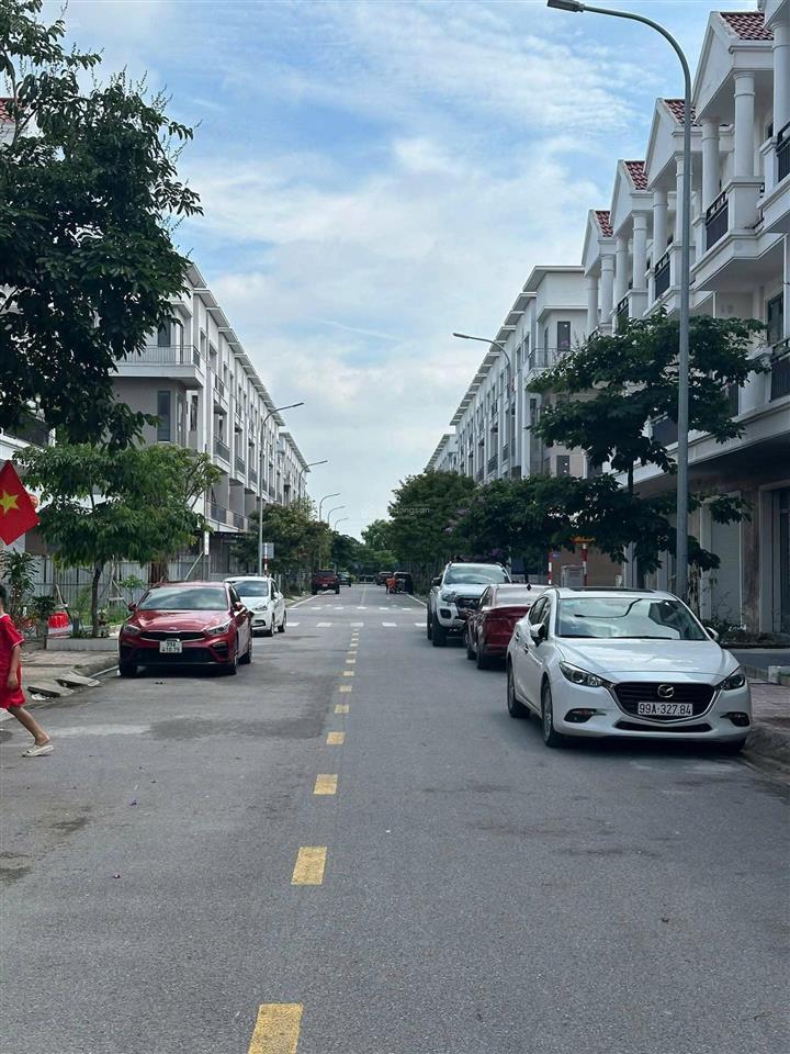 Bán shophouse 4 tầng vị trí đẹp vsip bắc ninh từ sơn giá chỉ 7,1 tỷ