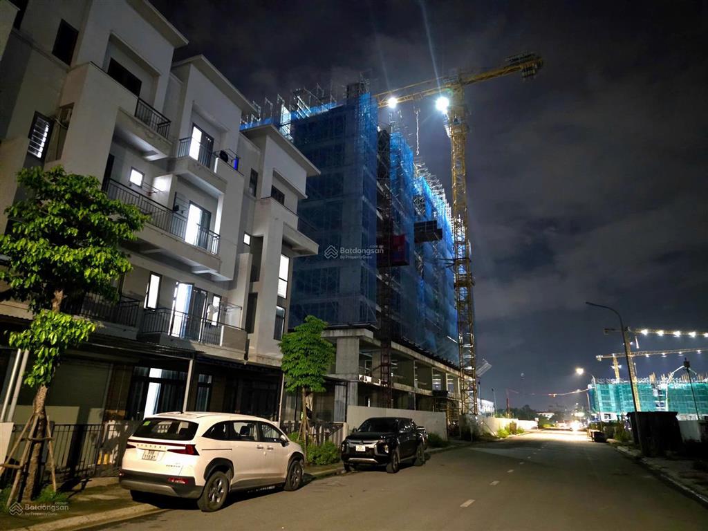 Bán shophouse 4 tầng vị trí đẹp vsip bắc ninh từ sơn giá chỉ 7,1 tỷ