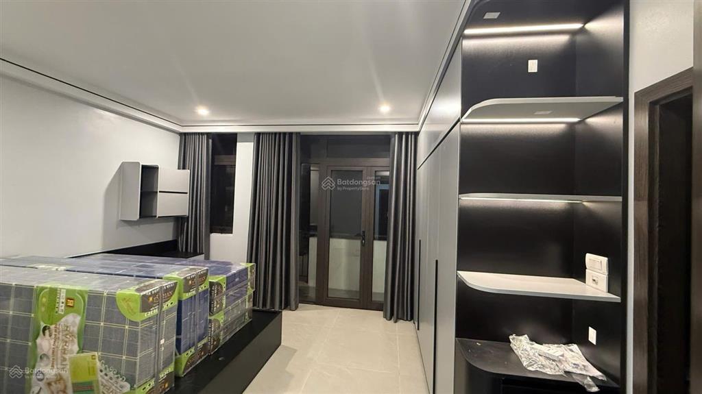 Bán gấp căn sh3 đường 26m centa city full nội thất cho thuê 30tr/tháng giá hơn 9 tỷ ngang căn thô