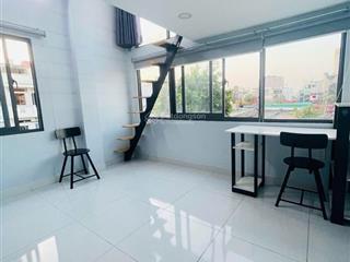 Ngang hiếm 5mhẻm xe hơisát mặt tiền4 tầng60m2 vuông 6 pn cho thuê 33tr/thoto đậu kếchỉ 8,45t