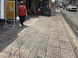 Mặt tiền ngang 5mphan văn trị93m23 tầngvỉa hè dài 5mtừng thuê 50tr/thđể 4 xe hơichỉ 185tr/m2