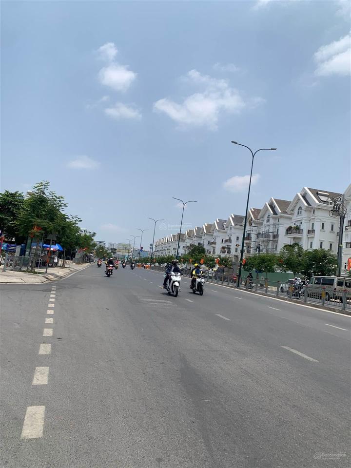 116m2ngang khủng 7mhẻm xe hơi thông4 tầng 5pn rộngdương quảng hàmđang thuê 15tr/thchỉ 11,95t