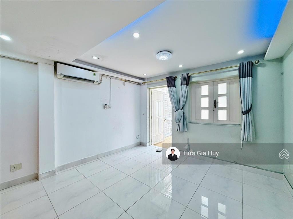 Hẻm xe hơi tránh nhau  4m x 11m  3 tầng nở hậukinh doanh vipdân trí caovị trí đẹpchỉ 5,25 tỷ