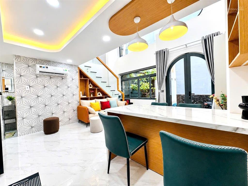 4 tầng thiết kế  hẻm xe hơi tới nhà full nội thất  ngang 6m 3 pn master dân trí cao chỉ 7,5t