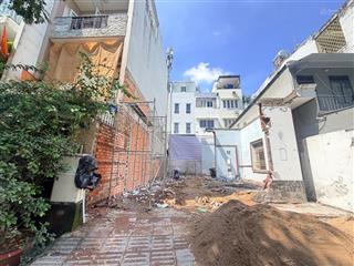 4m x 16,5m đường xe hơi tránh nhau  có vỉa hèngay đh văn langdân trí caocó sẵn gpxdchỉ hơn 8đ