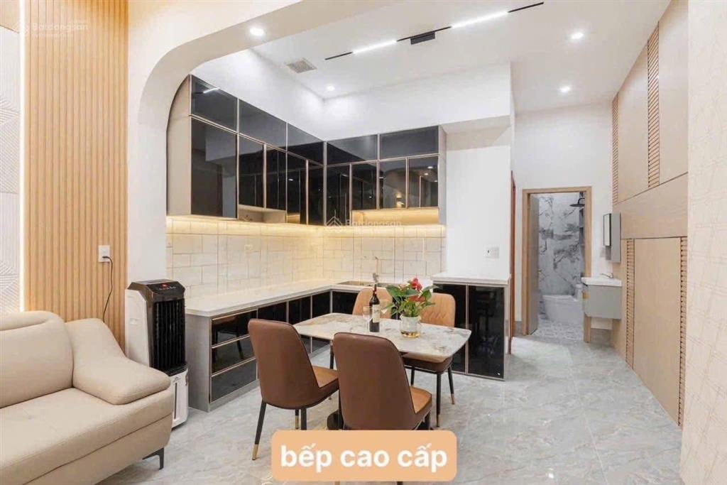 Bán nhà quận 7 nguyễn thị thập cạnh lotte nhà 3 tầng 3 phòng ngang 4m dài 10m dtsd 127m2 chỉ 6 tỷ 5