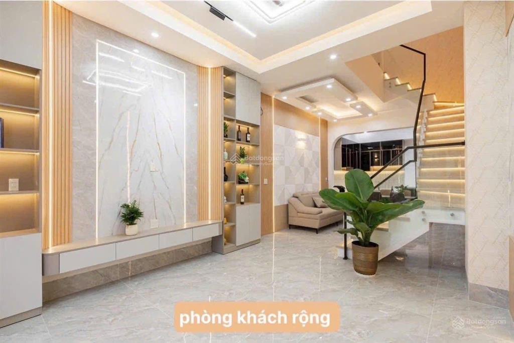 Bán nhà quận 7 nguyễn thị thập cạnh lotte nhà 3 tầng 3 phòng ngang 4m dài 10m dtsd 127m2 chỉ 6 tỷ 5