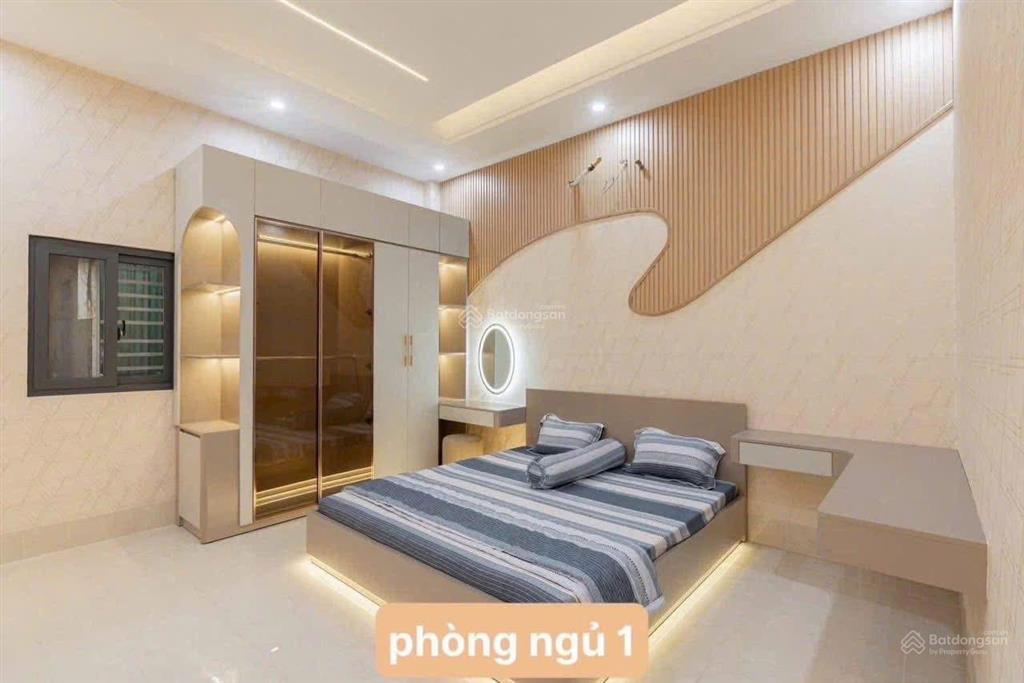 Bán nhà quận 7 nguyễn thị thập cạnh lotte nhà 3 tầng 3 phòng ngang 4m dài 10m dtsd 127m2 chỉ 6 tỷ 5