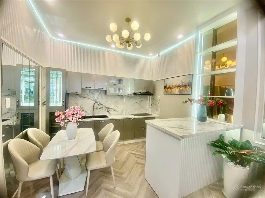 Bán nhà quận 7 cạnh lotte him lam ngang 6.5m dài 7m nhà 2 tầng 3 phòng ngủ chỉ 6 tỷ nhỉnh