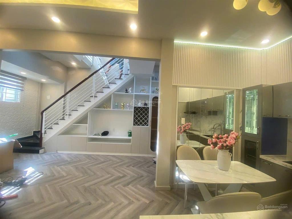 Bán nhà quận 7 cạnh lotte him lam ngang 6.5m dài 7m nhà 2 tầng 3 phòng ngủ chỉ 6 tỷ nhỉnh