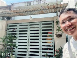 Bán nhà quận 7 cạnh đại học tài chính maketing ngang 4m1 dài 15m nở hậu 10m diện tích 81m2 chỉ 6ty9