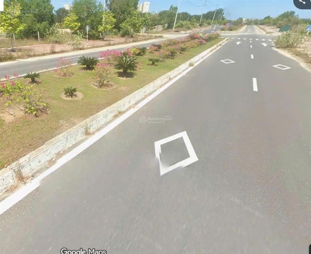 Bán 9268,8m2 đất ở đô thị mặt tiền đường nguyễn tất thành cạnh biển huyện cam lam khánh hòa
