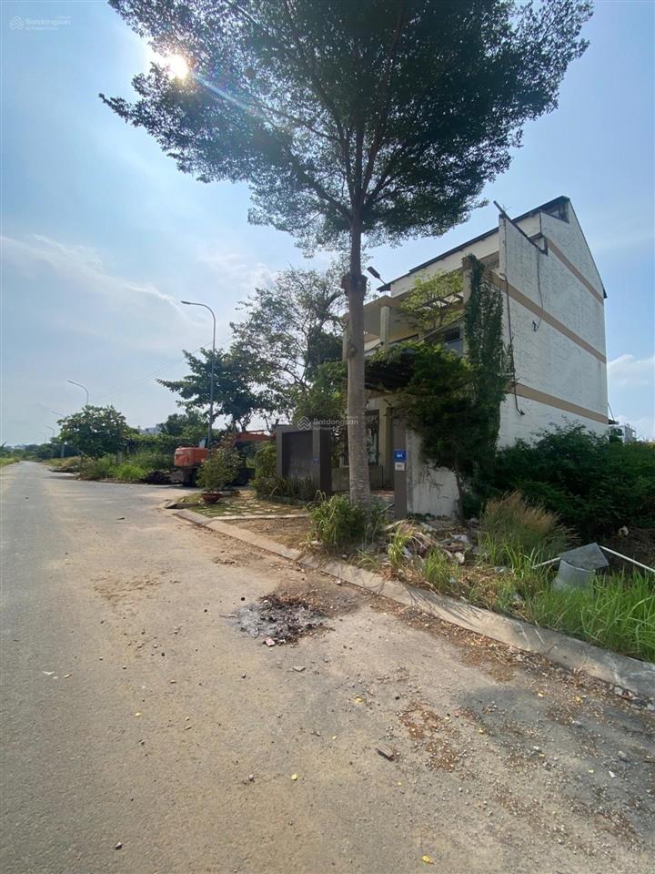 Đất nguyễn văn tạo 10x21m đối diện trường dạy lái xe thành công sổ hồng chủ cắt lỗ còn 4,9 tỷ