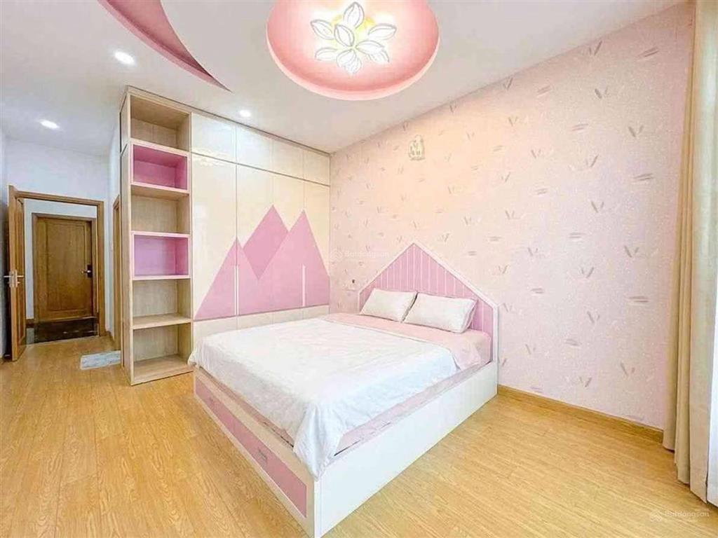 Mặt tiền đường 49 quận 7  sát lotte mart  4x20 4 tầng sát nguyễn thị thập