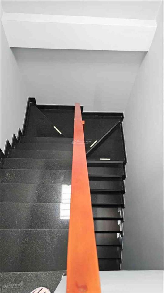 Nhà q7 3 tầng full nội thất  cách huỳnh tấn phát 100m  4.2x15m  nhỉnh 7 tỷ