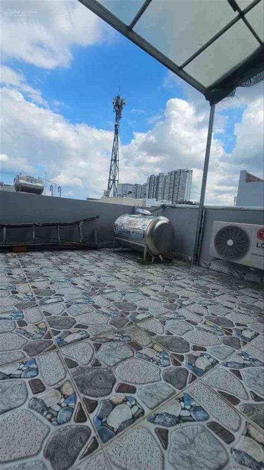 Nhà q7 3 tầng full nội thất  cách huỳnh tấn phát 100m  4.2x15m  nhỉnh 7 tỷ