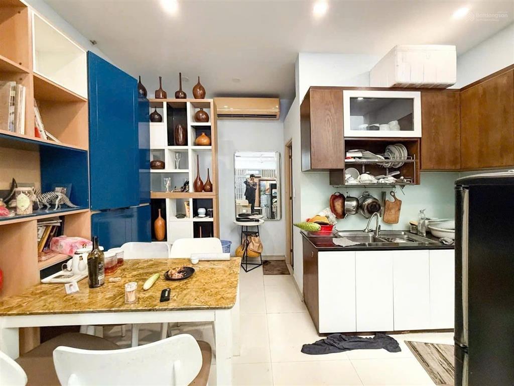 Bán gấp nhà ngay chợ đo đạc trần não, quận 2  dt 4,5x10,5 47m2  sổ hồng  giá 10,5 tỷ