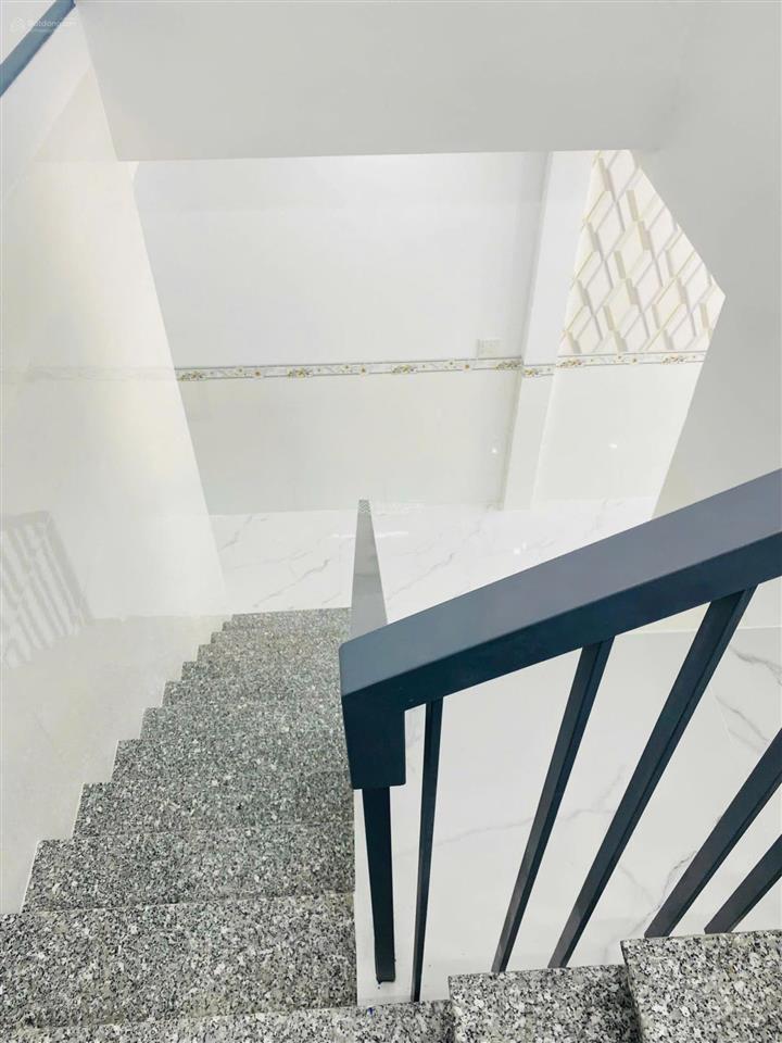 6x17m nơ trang long, p13, bt. hẻm xe du lịch đỗ cửa, ô tô ngủ, giáp q1. pn trệt. chỉ nhỉnh 9 tỷ