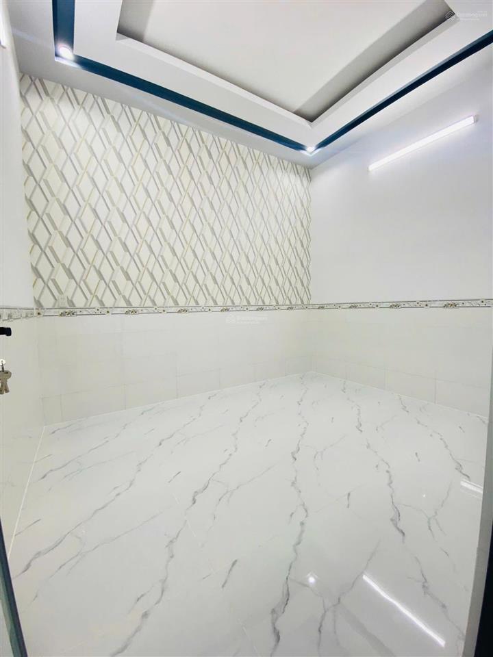 6x17m nơ trang long, p13, bt. hẻm xe du lịch đỗ cửa, ô tô ngủ, giáp q1. pn trệt. chỉ nhỉnh 9 tỷ