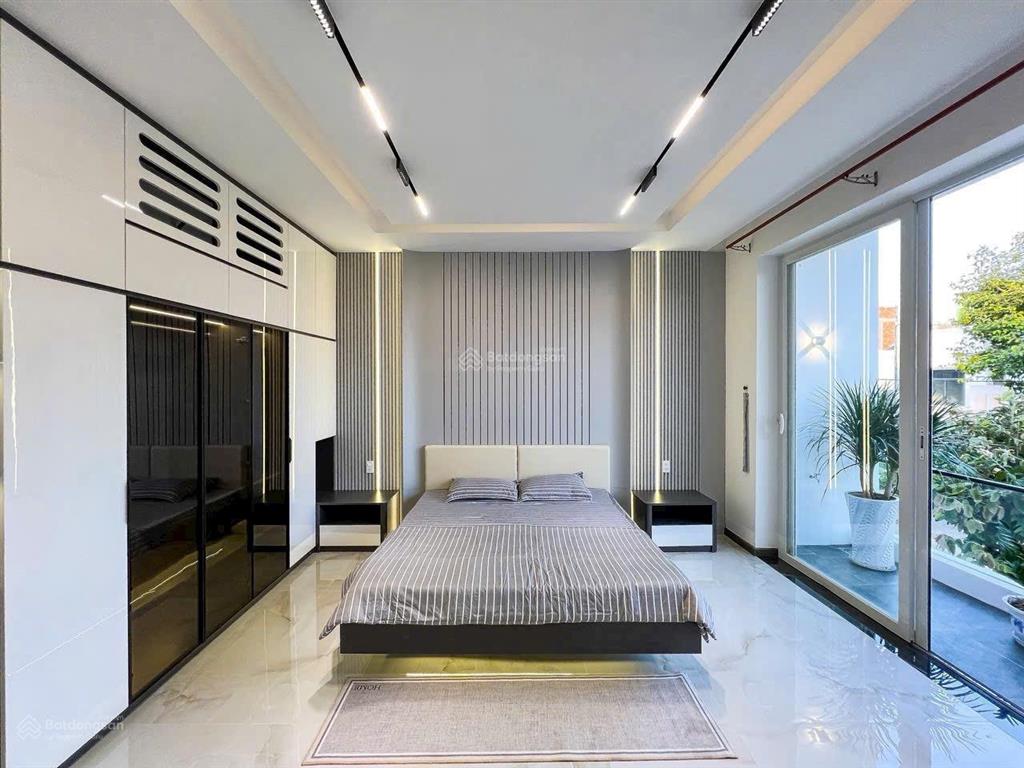 Bán chdv 5 tầng 11 pn đang có dòng tiền 70tr/tháng  lê quang định 90m2, p1 gò vấp  chỉ 14 tỷ