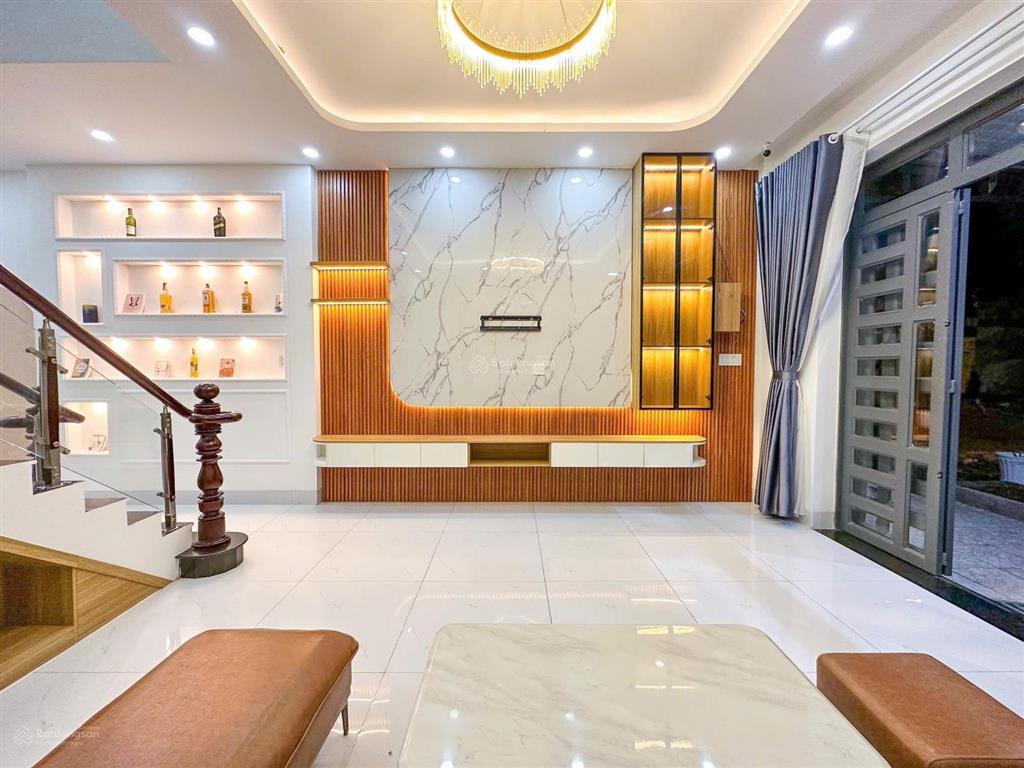 Vip đường mới hẻm nhựa xe tải, dương quảng hàm gò vấp. p6 ô tô ngủ nhà 62m2 chỉ 9.150 tỷ