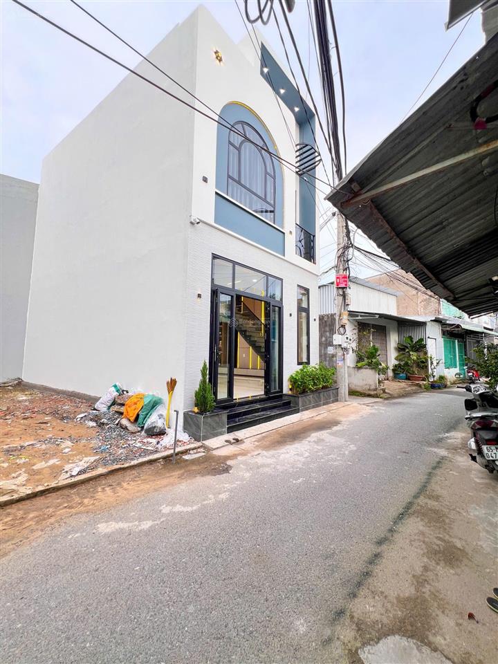 Hàng hiếm 80m2 hẻm xe hơi dương quảng hàm, 6.8 tỷ, không có căn thứ 2