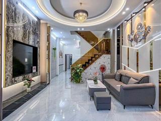 Hot! hàng hiếm phan văn trị  hxh thông  chỉ 9.x tỷ! ô tô ngủ nhà