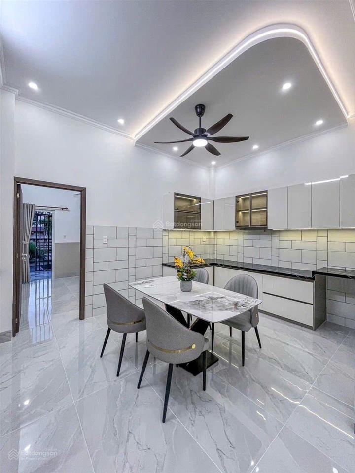 Hot! hàng hiếm phan văn trị  hxh thông  chỉ 9.x tỷ! ô tô ngủ nhà