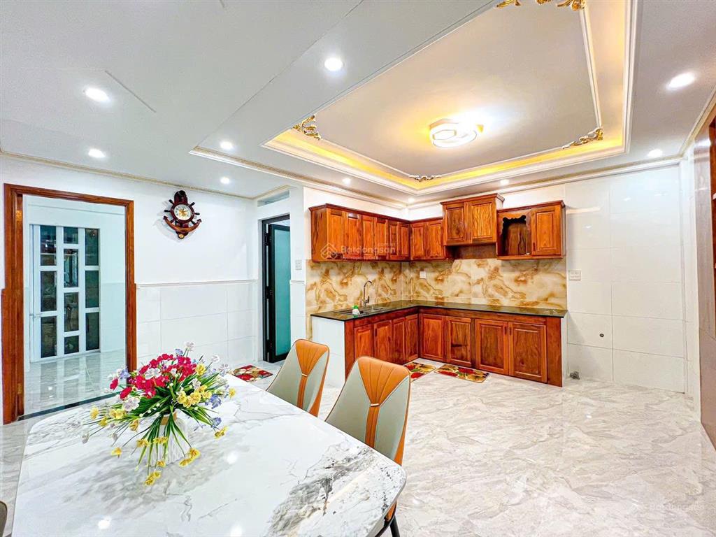 Ngay cạnh trường tiểu học phan chu trinh. đường số 2, 42m, 2 tầng, 4.3 tỷ p.16 gò vấp.