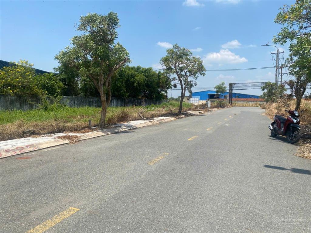 Chính chủ bán lô mặt tiền đường 11m  sát giao đường võ văn bích cách vvb chỉ 30m, (5x20) thổ cư