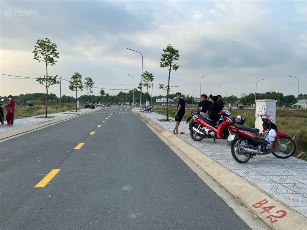 Bán đất củ chi  sổ riêng thổ cư  (85m2)  dự án diamond city củ chi  ngay ngã tư tân quy