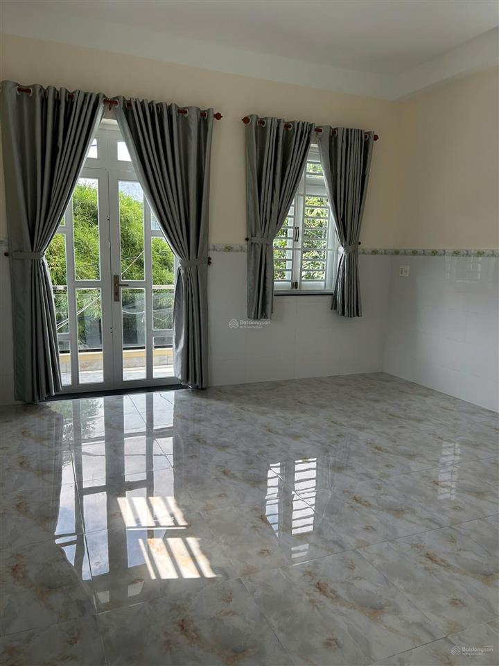 Bán nhà riêng đường gò dưa tam bình  sân đậu ô tô 4pn 4wc  nhà mới vào ở ngay  (4,5m x 21,5m)