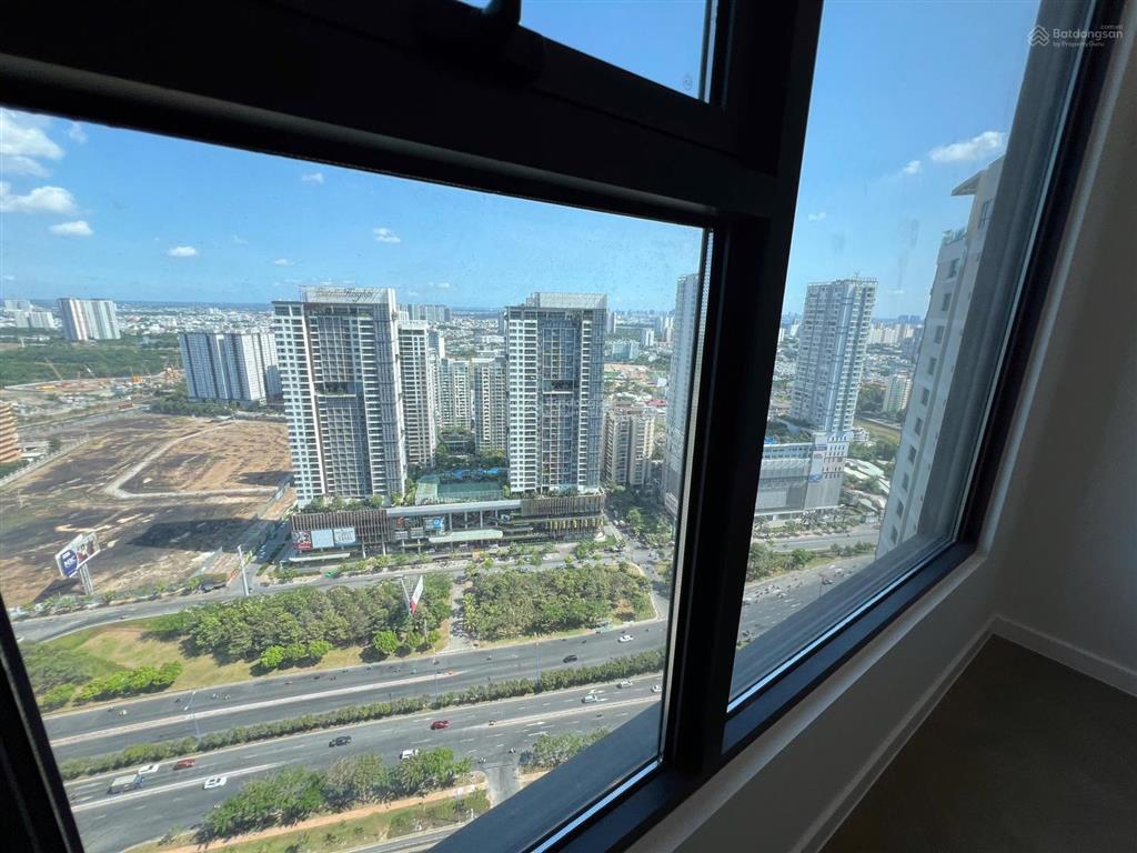 Lumiere riverside  cần bán căn 3 phòng ngủ góc hiếm 101m2 ban công 4 cánh duy nhất dự án