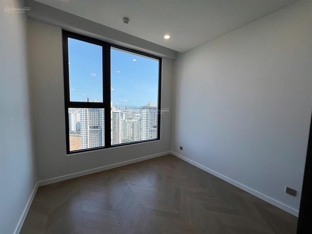 Lumiere riverside  cần bán căn 3 phòng ngủ góc hiếm 101m2 ban công 4 cánh duy nhất dự án