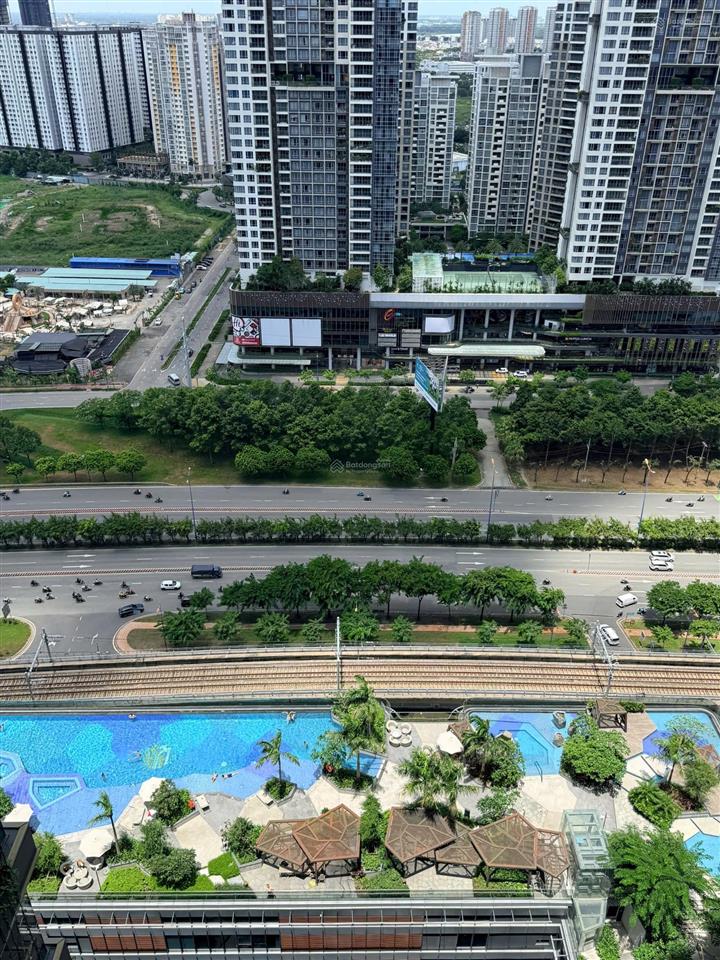 Bán căn 2pn lumiere riverside giá thực không ảo 10 tỷ all in  sổ hồng sẵn   e trung
